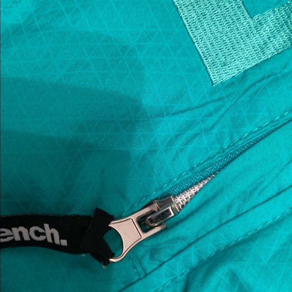 NEW *NWOT* ‘BENCH’ Windbreaker Jacket - Turqoise - Picture 5 of 8